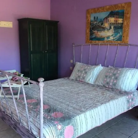 Nikos Victoria Skiathos