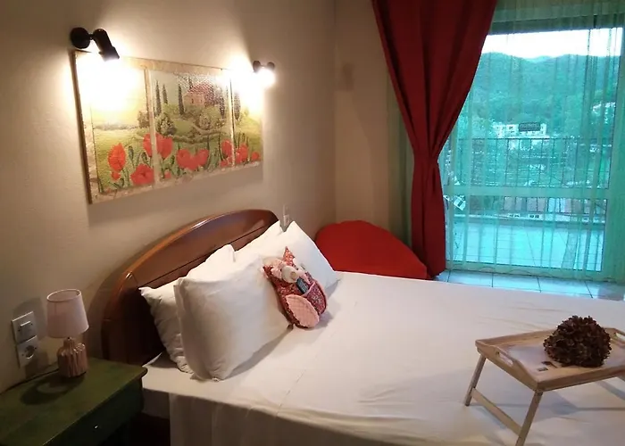 Guest house Nikos Victoria 3*