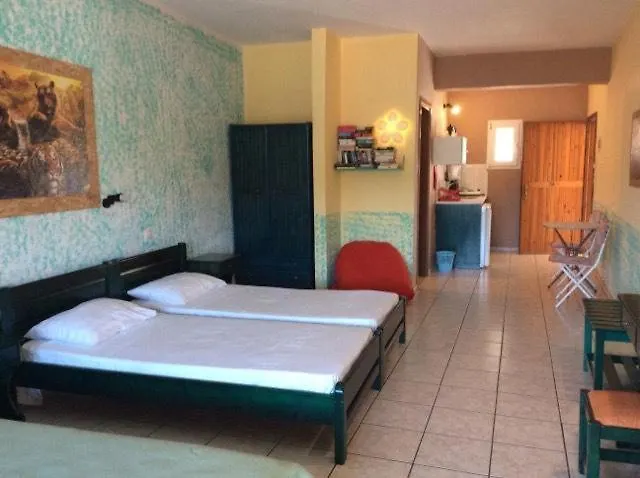 Nikos Victoria Guest house Skiathos Town