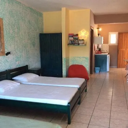 Nikos Victoria Affittacamere Città di Skiathos